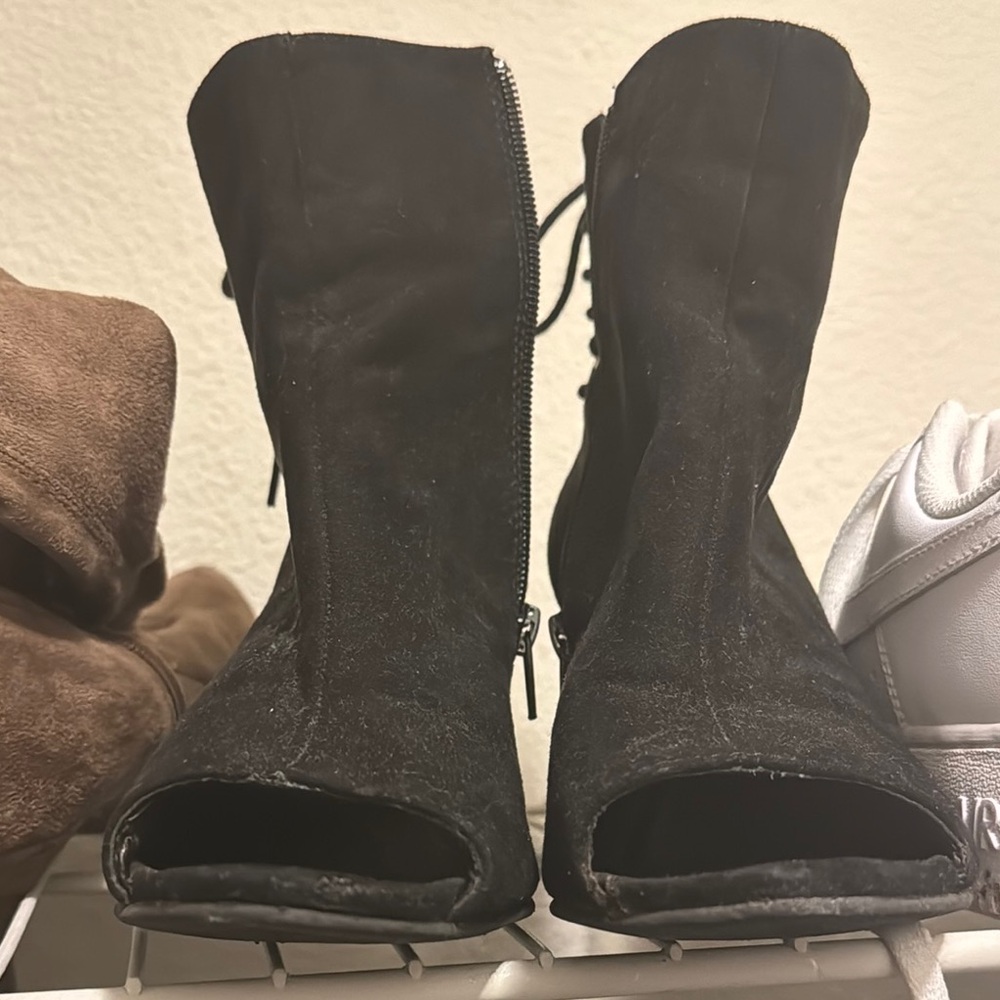 Stylish Black Women's Boots